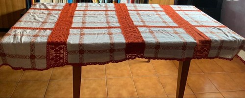 Tovaglia cucita mano con - tovaglia, a