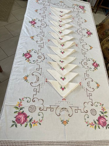 Tovaglia beige vintage ricamo