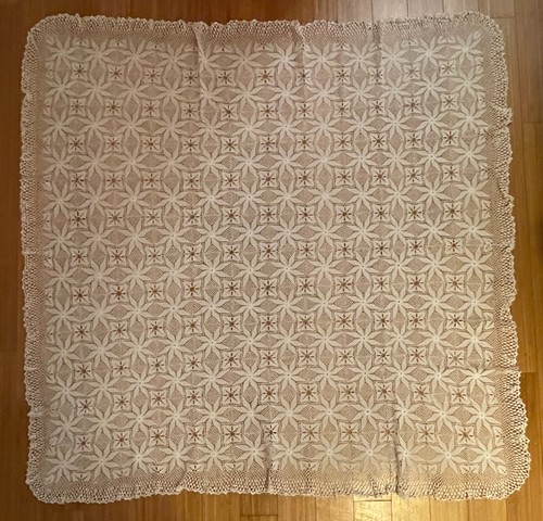 Tovaglia quadrata fatta con - tovaglia,